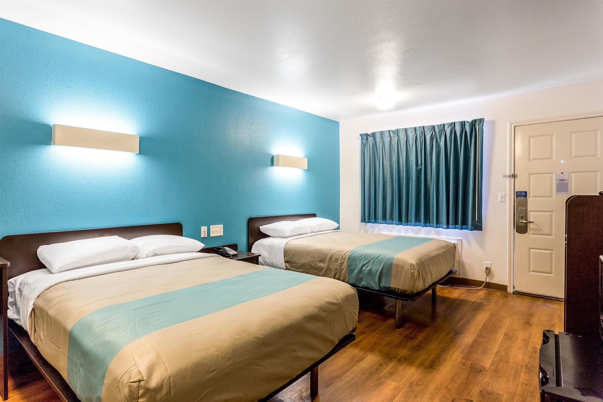 Motel 6-Bryan, Tx - College Station Bagian luar foto
