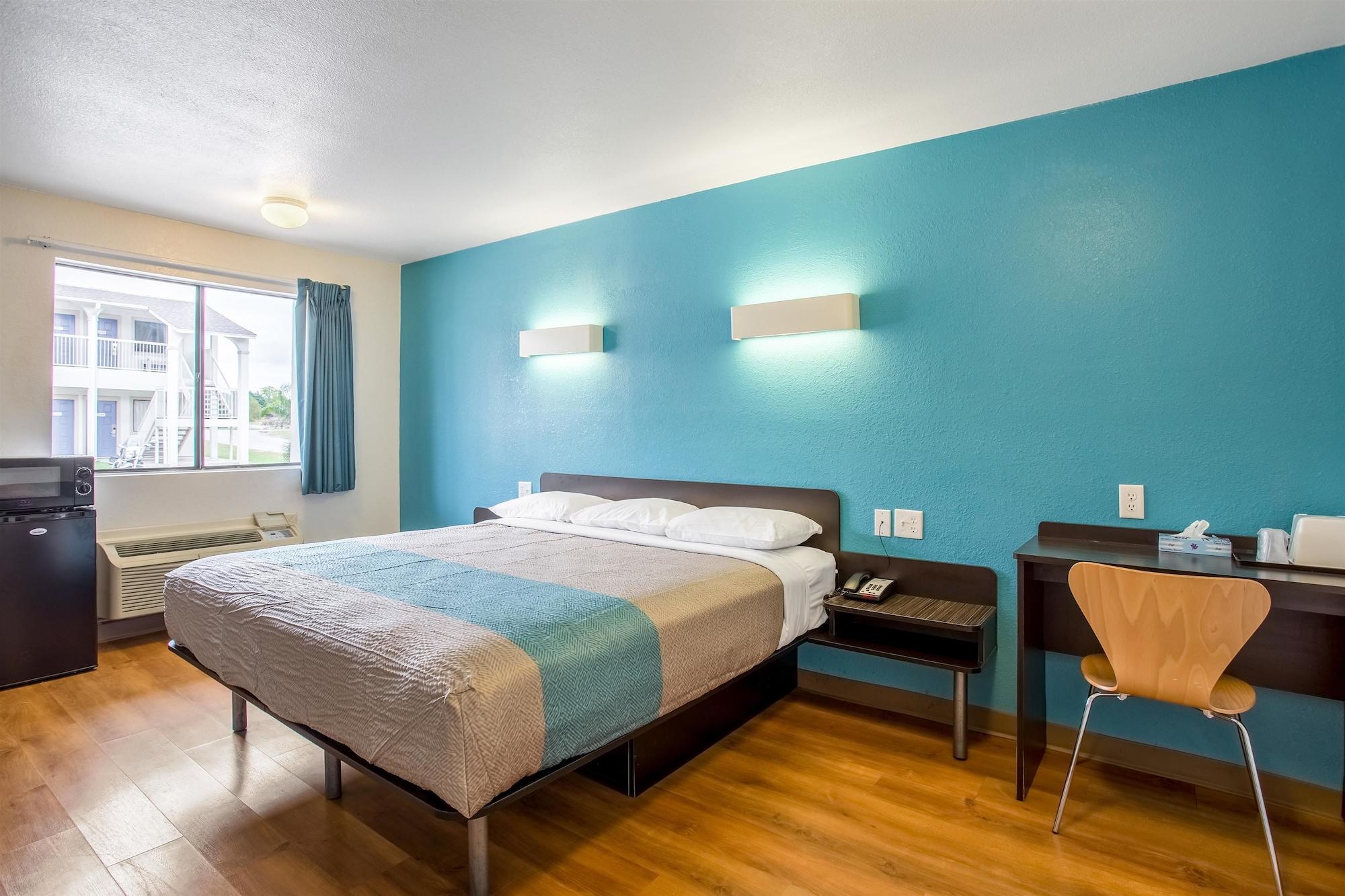 Motel 6-Bryan, Tx - College Station Bagian luar foto