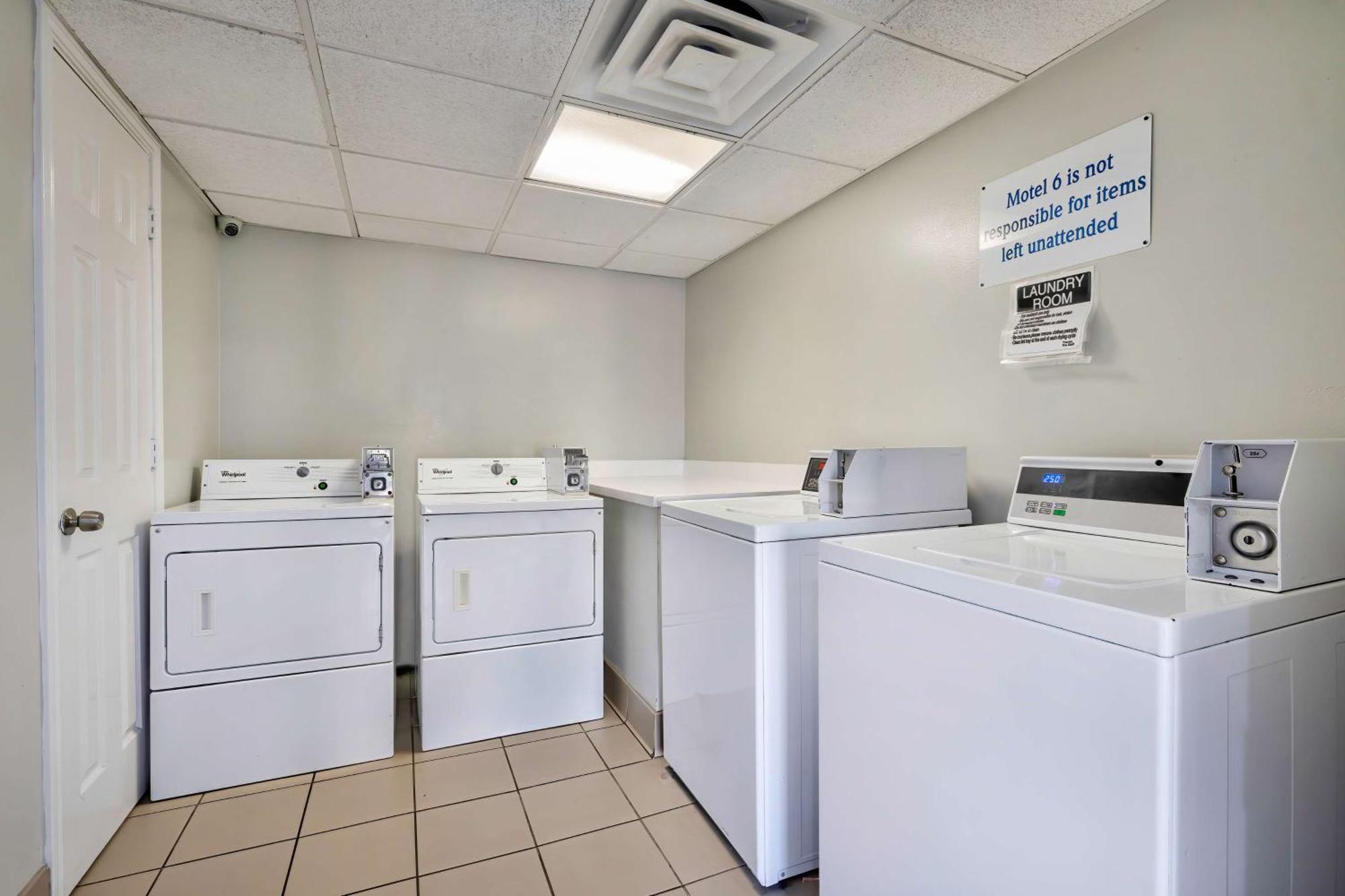 Motel 6-Bryan, Tx - College Station Bagian luar foto