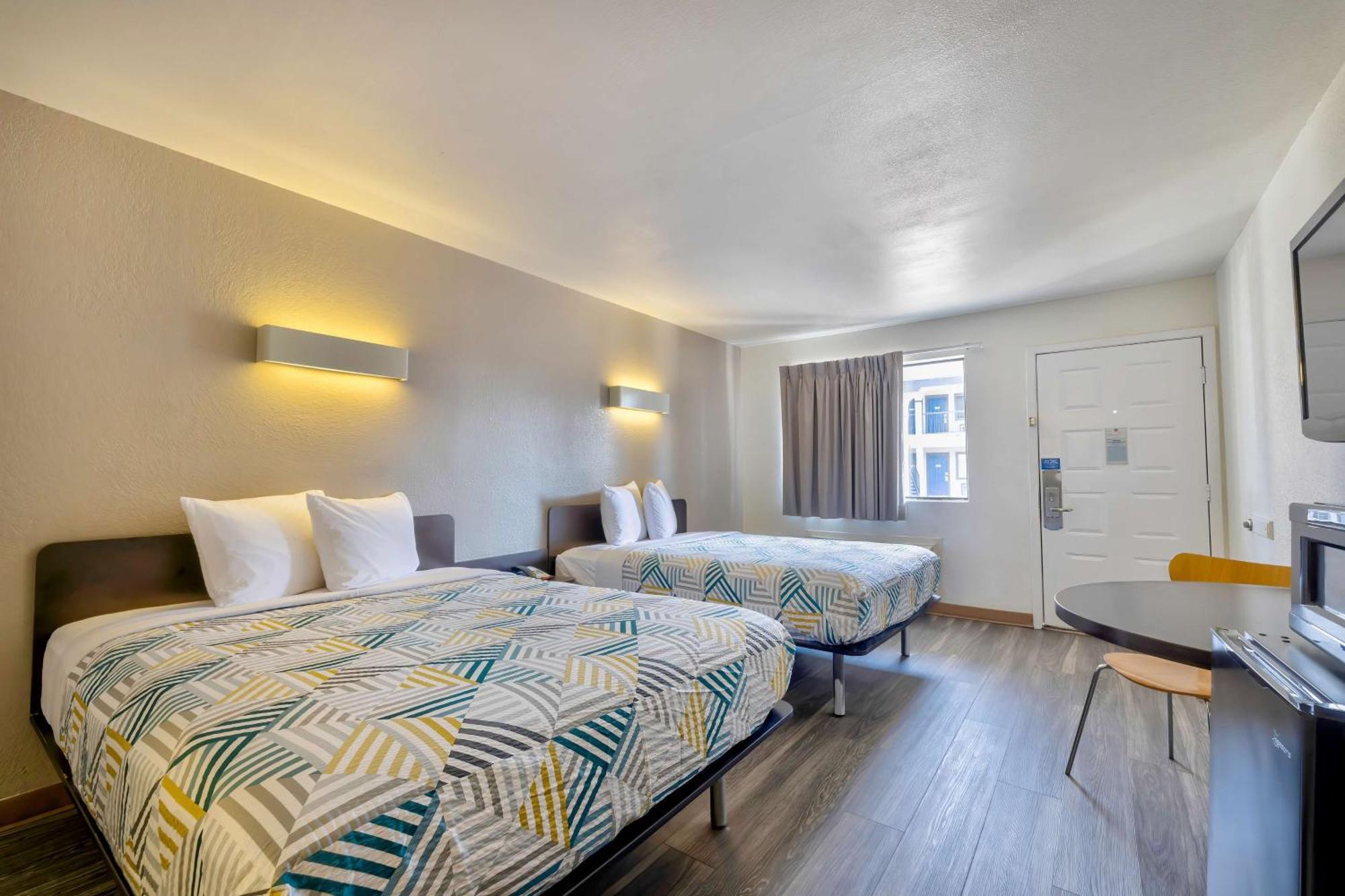 Motel 6-Bryan, Tx - College Station Bagian luar foto