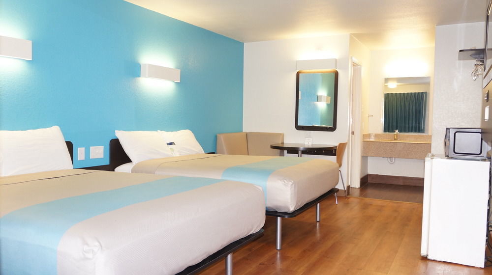 Motel 6-Bryan, Tx - College Station Bagian luar foto