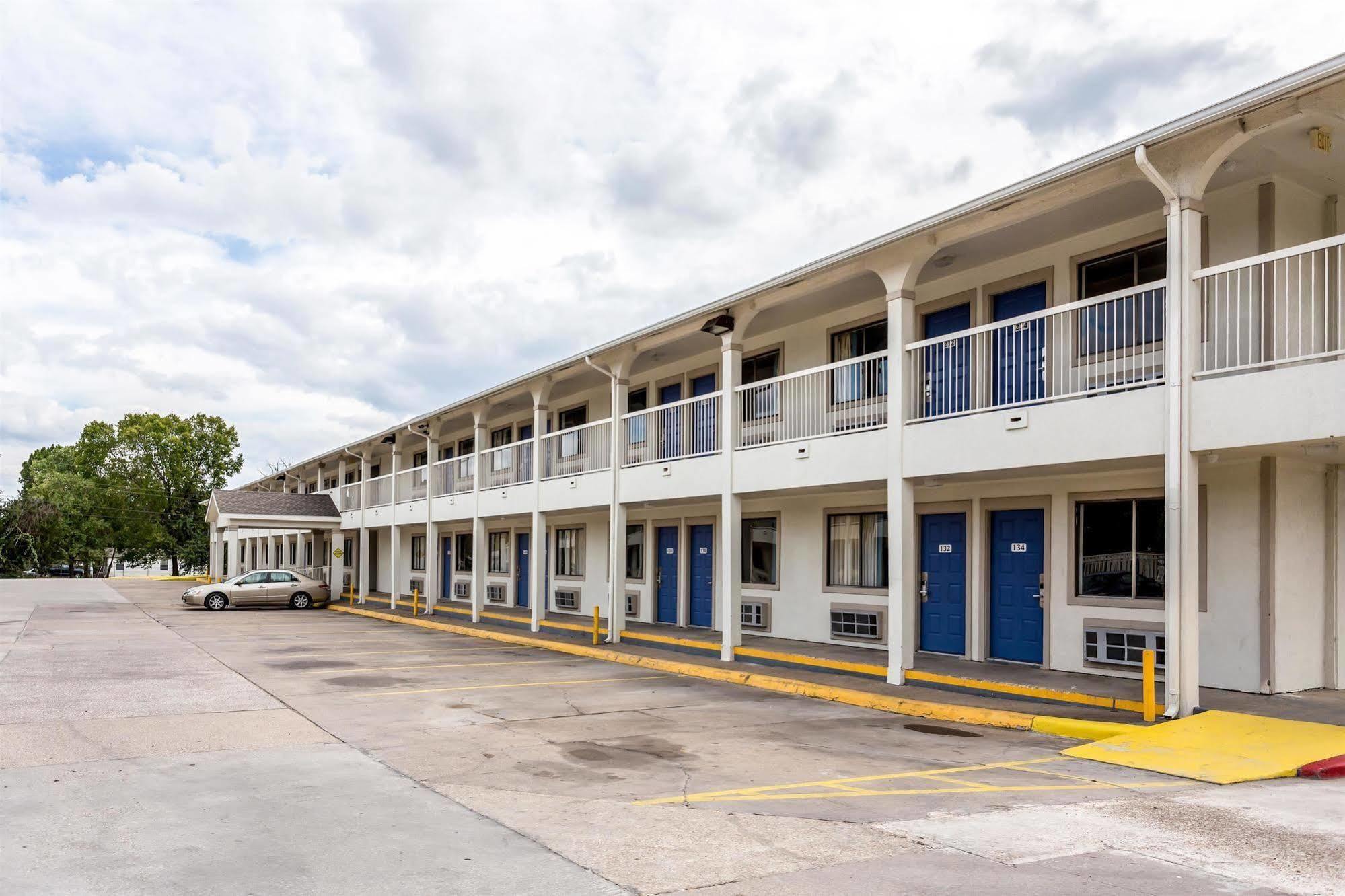 Motel 6-Bryan, Tx - College Station Bagian luar foto